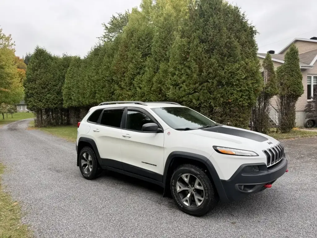 Jeep Cherokee 2016 photo 3