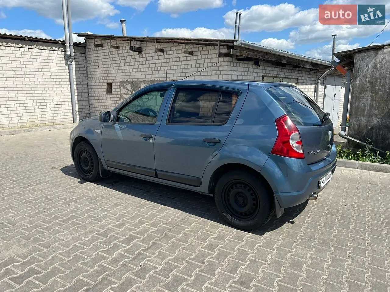 Renault Sandero 2011 photo 4