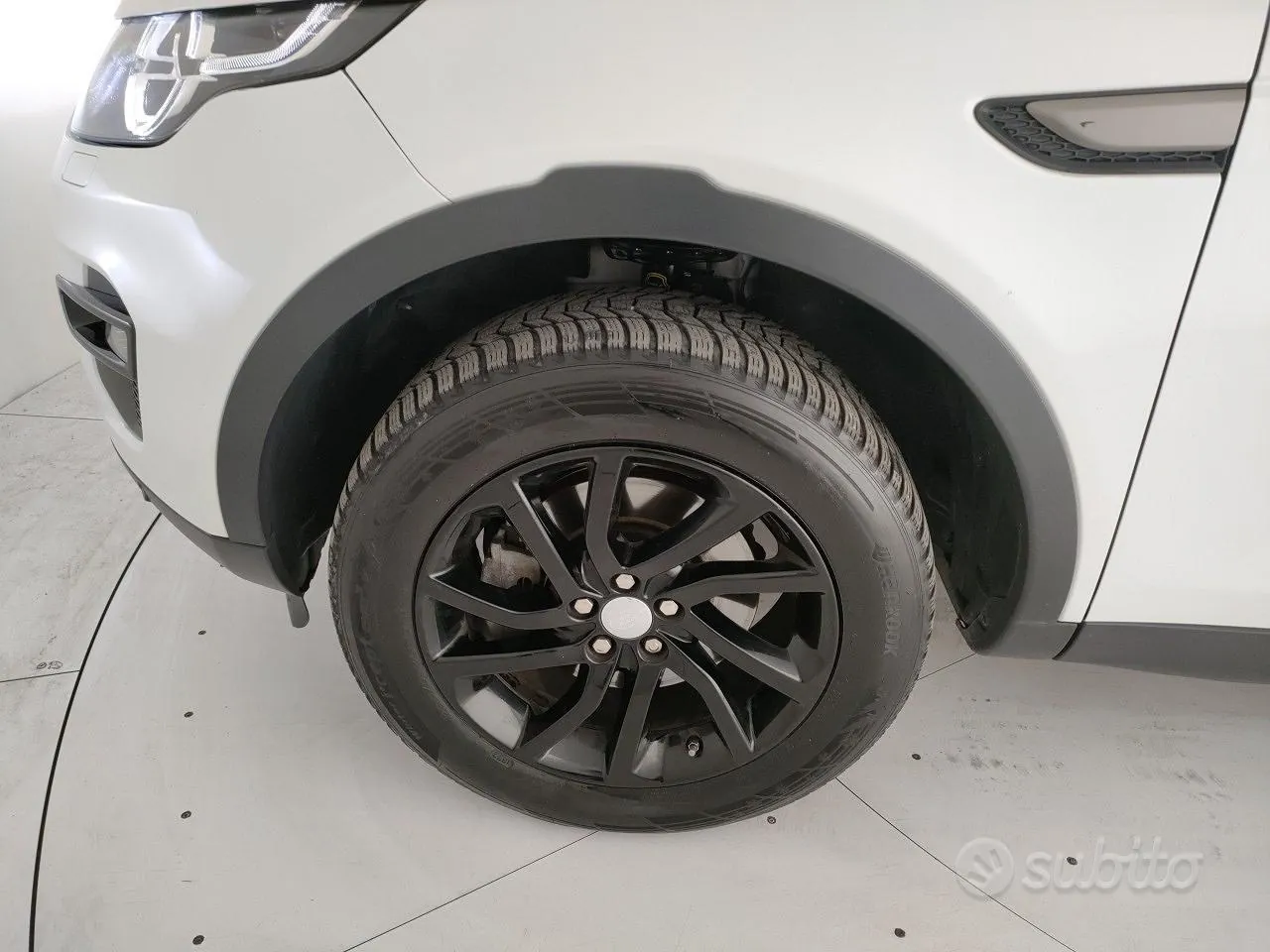 Land Rover Discovery Sport 2019 photo 5