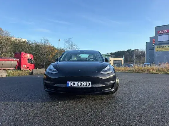 Tesla Model 3 2019 photo 4