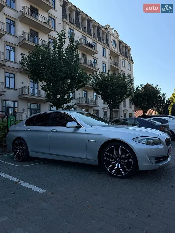 BMW 5 Series 2013 photo 5