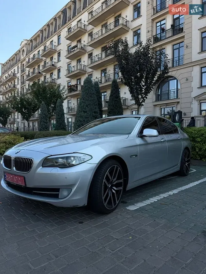 BMW 5 Series 2013 photo 3
