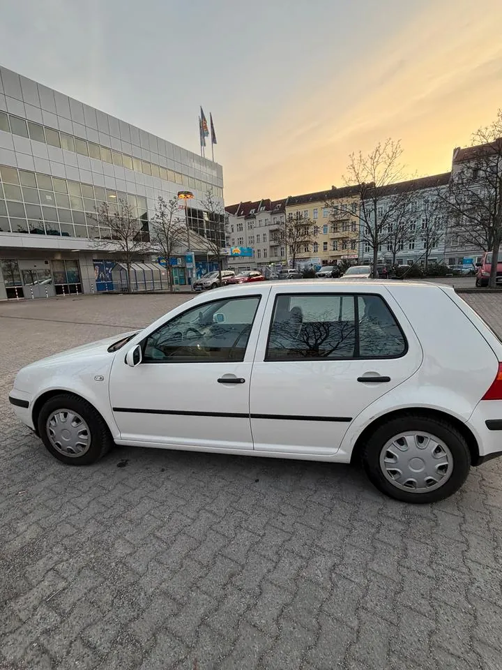 Volkswagen Golf 4