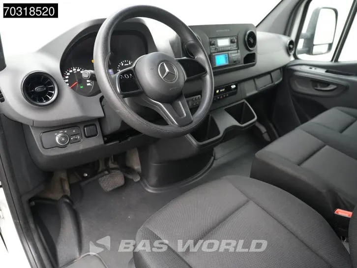 Mercedes-Benz Sprinter 2021 photo 3