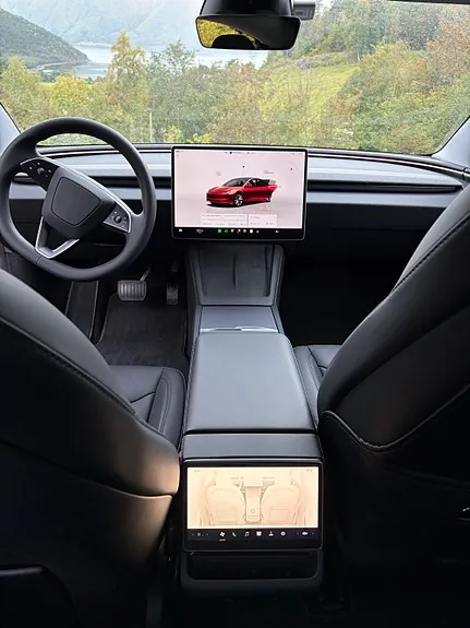 Tesla Model 3 2025 photo 5