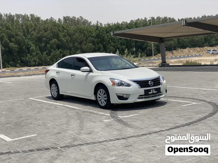 Nissan Altima 2015 photo 2