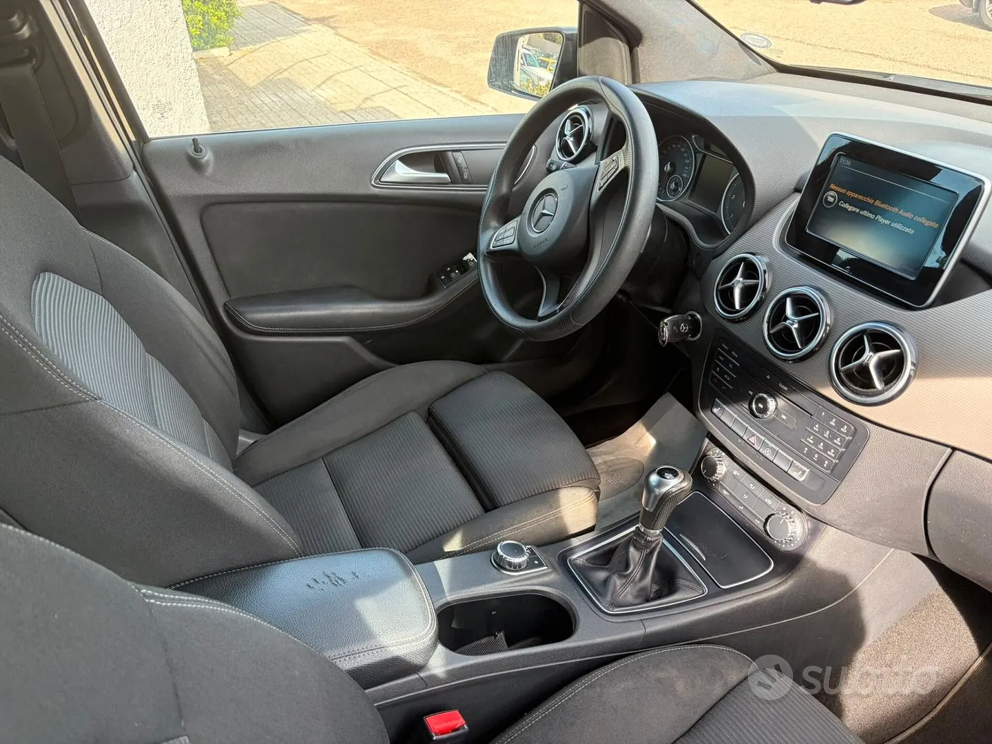 Mercedes-Benz B 180 2014 photo 4