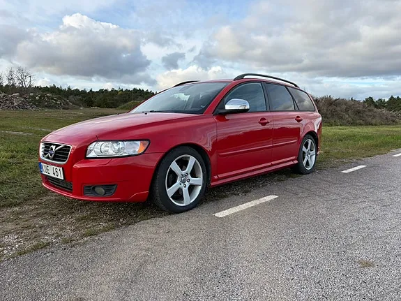 Volvo V50 2011 photo 2