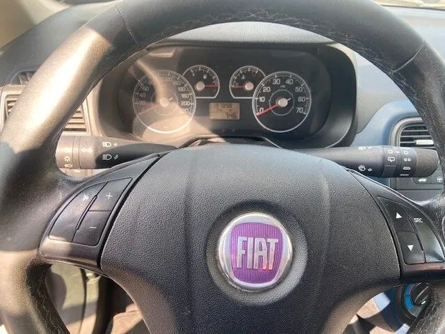 Fiat Grande Punto 2008 photo 3