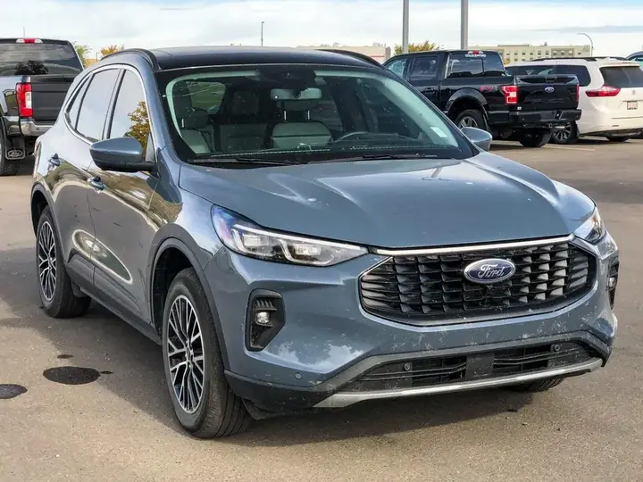 Ford Escape 2025 photo 5