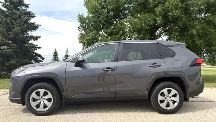 Toyota Rav4 2022 photo 2