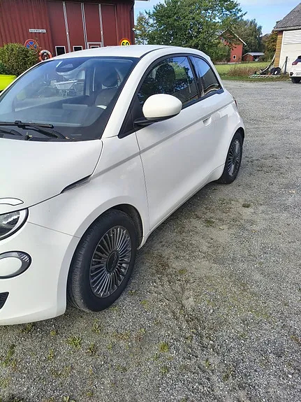 Fiat 500E 2022 photo 3