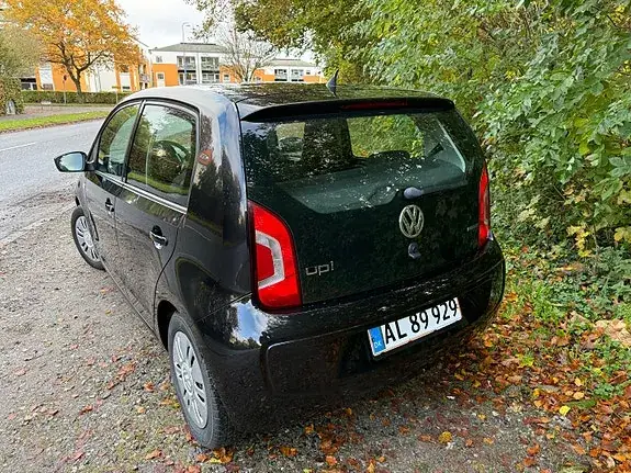 Volkswagen Up 2014 photo 4