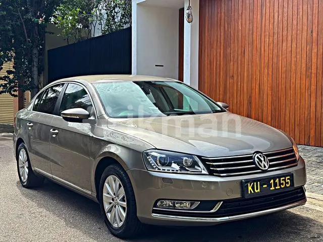 Volkswagen Passat 2012 photo 2