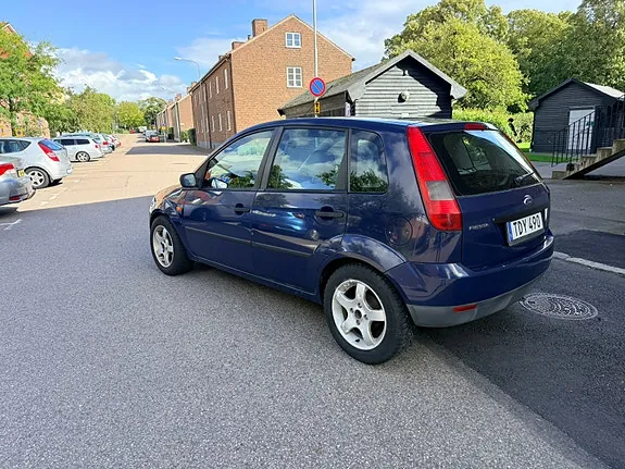 Ford Fiesta 2003 photo 3