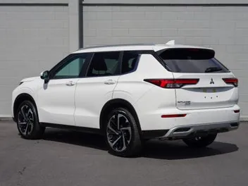 Mitsubishi Outlander 2025 photo 3