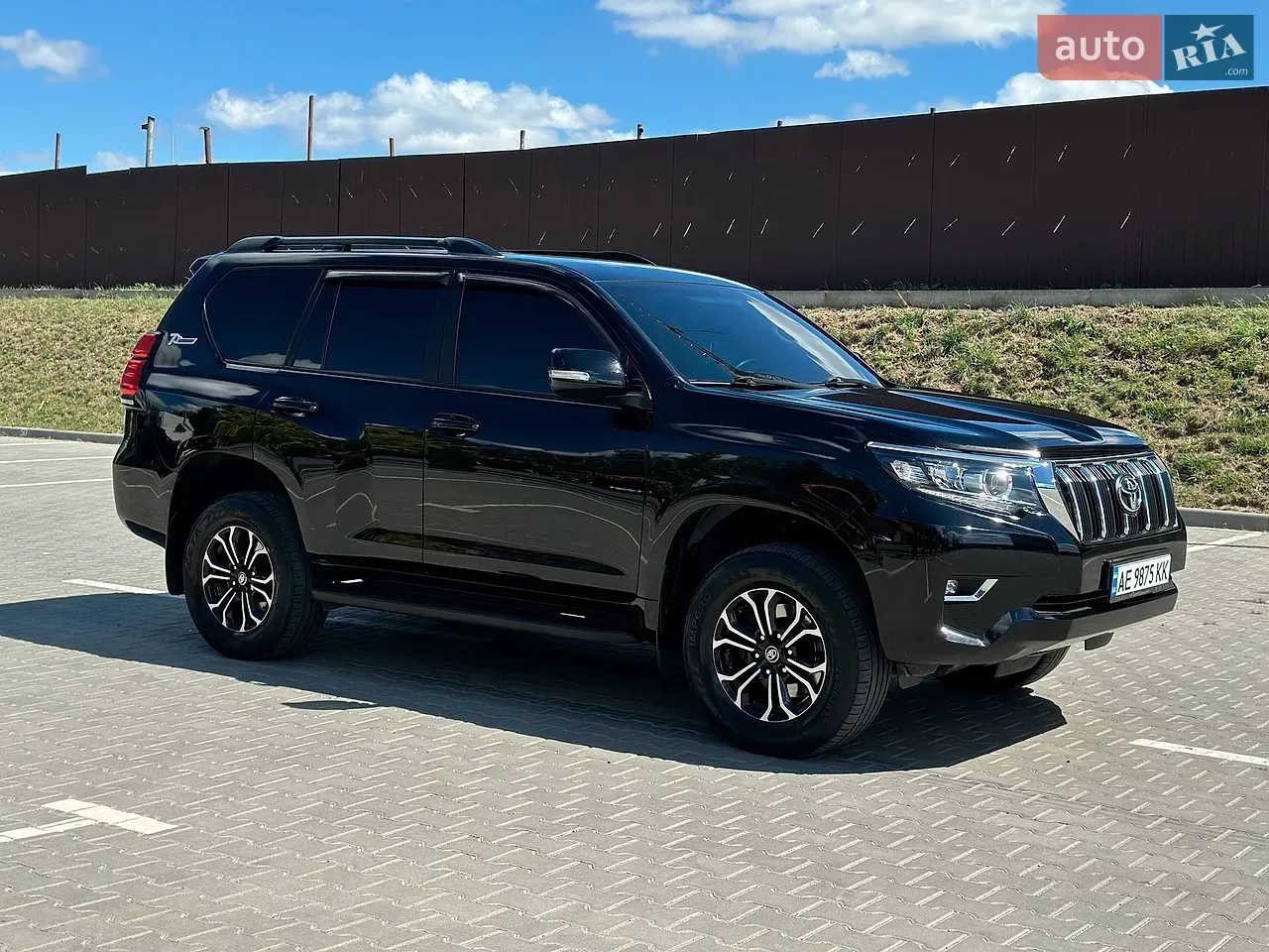 Toyota Land Cruiser Prado 2018 photo 4
