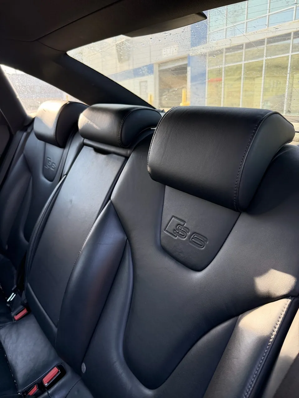Audi S6 2009 photo 4