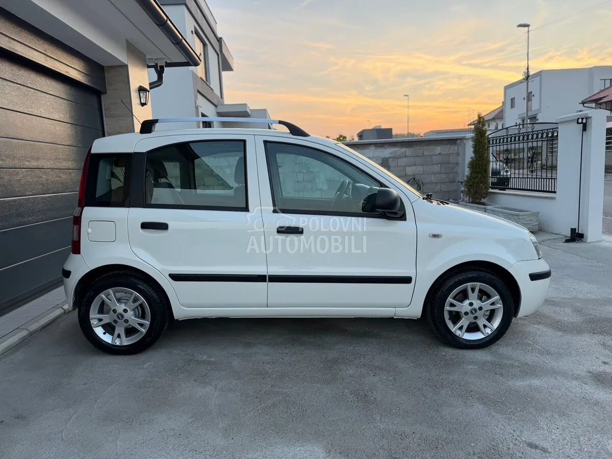 Fiat Panda 2011 photo 4