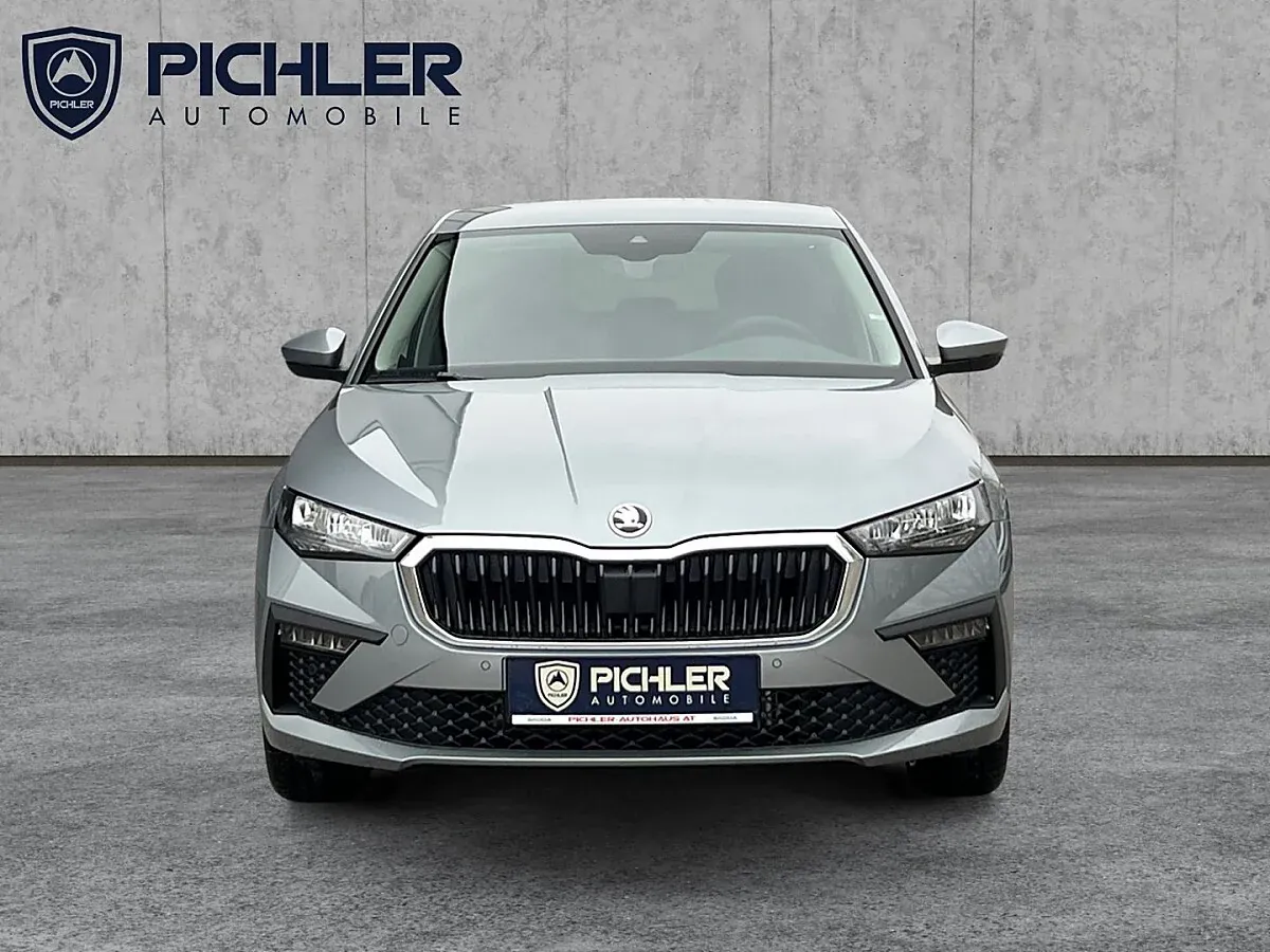 Skoda Scala 2026 photo 2