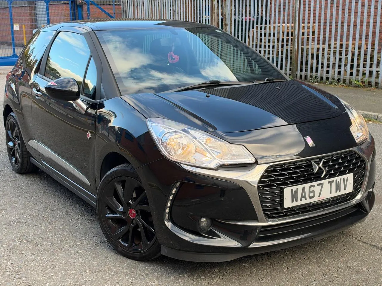 DS Automobiles Ds 3 2017 photo 3