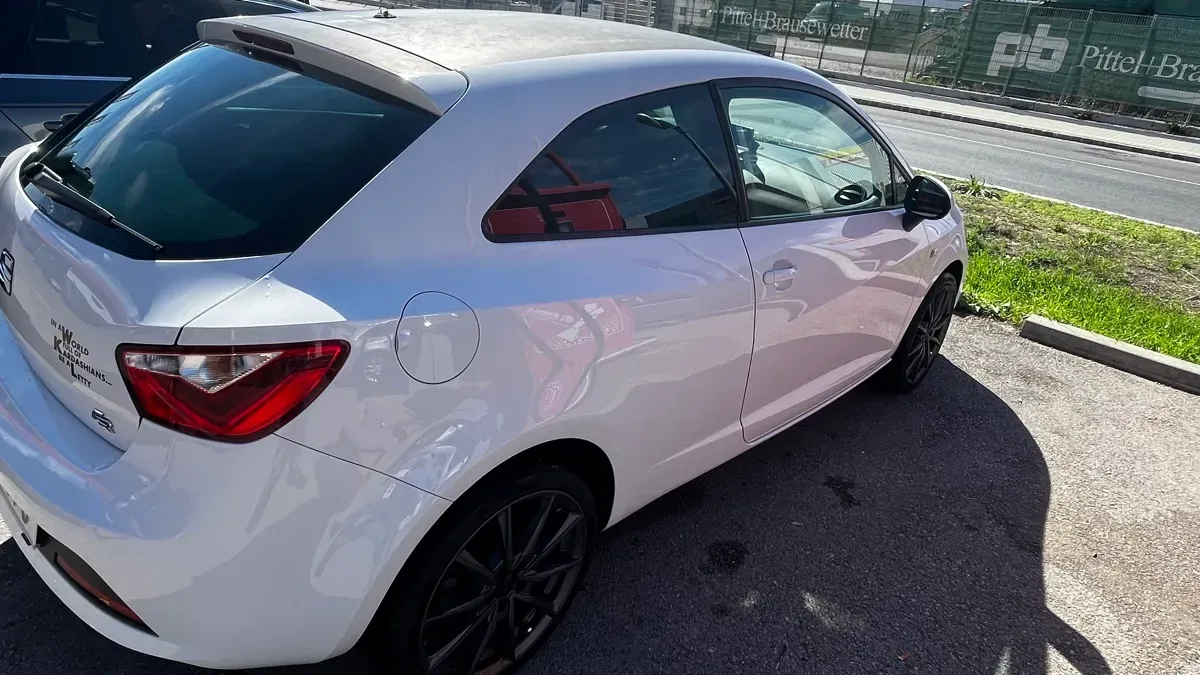 Seat Ibiza 2014 photo 3
