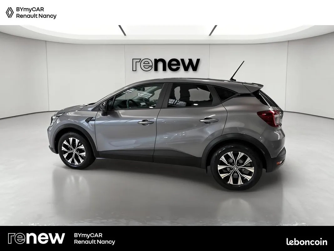 Renault Captur 2024 photo 2