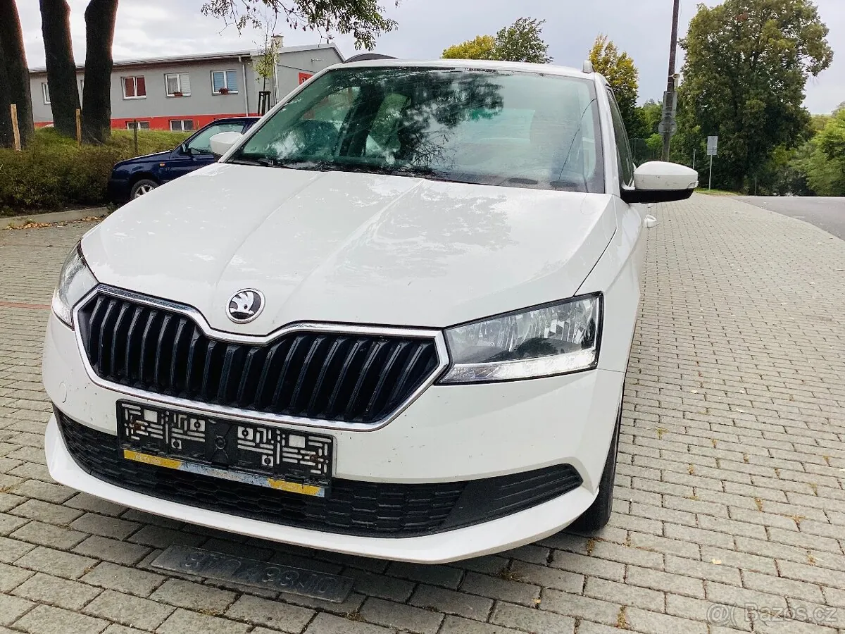 Skoda Fabia 2021 photo 3