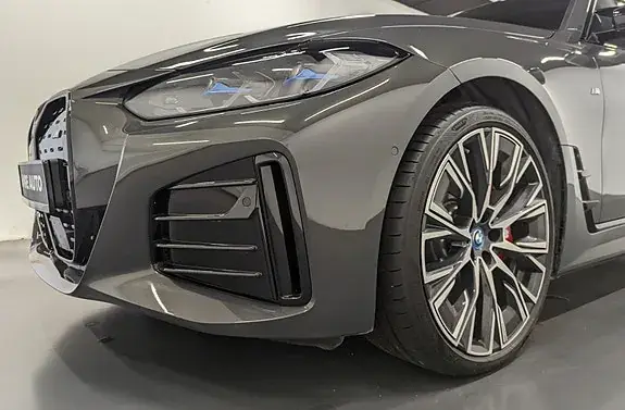 BMW I4 2023 photo 3