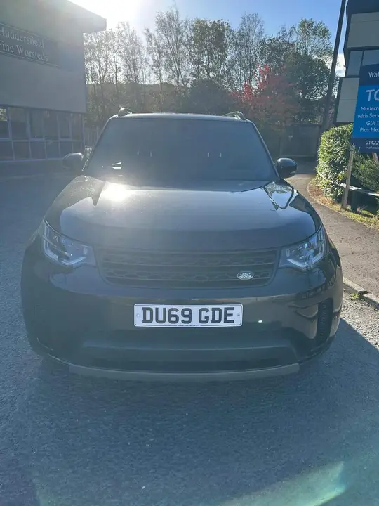 Land Rover Discovery 2019 photo 3