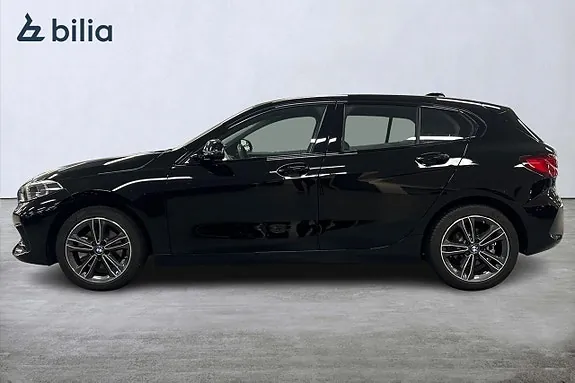 BMW 118I 2024 photo 3
