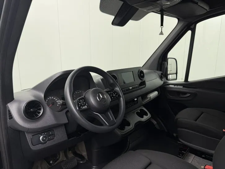Mercedes-Benz Sprinter 2022 photo 3