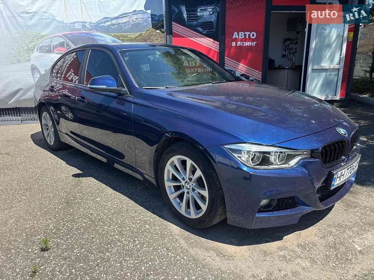 BMW 3 Series 2017 photo 2