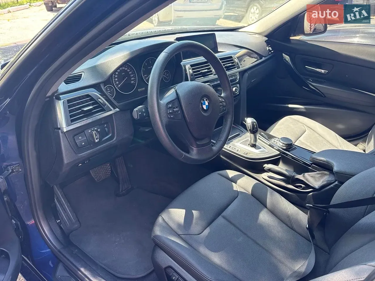 BMW 3 Series 2017 photo 4