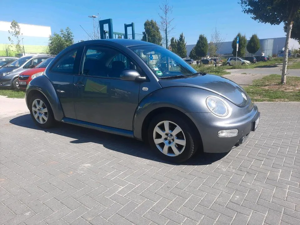 Volkswagen New Beetle
