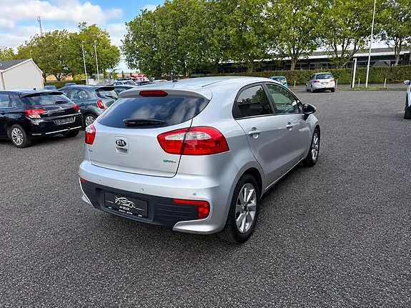 Kia Rio 2016 photo 3
