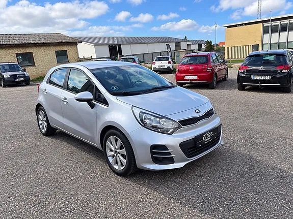 Kia Rio 2016 photo 2