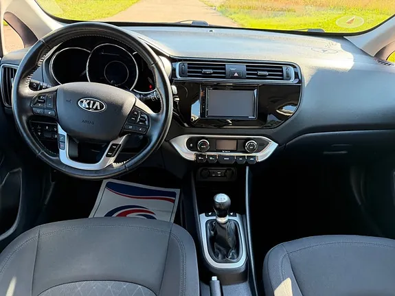 Kia Rio 2016 photo 5