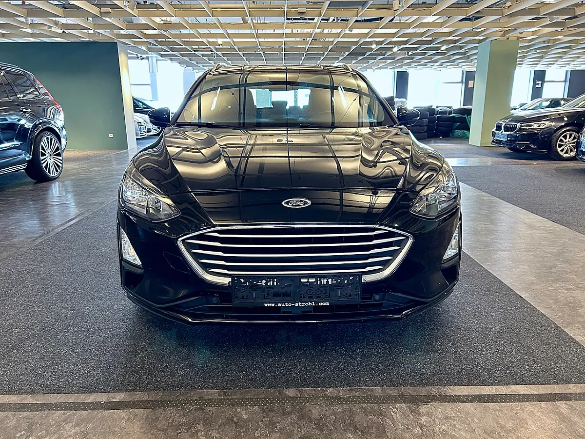 Ford Focus 2020 photo 2