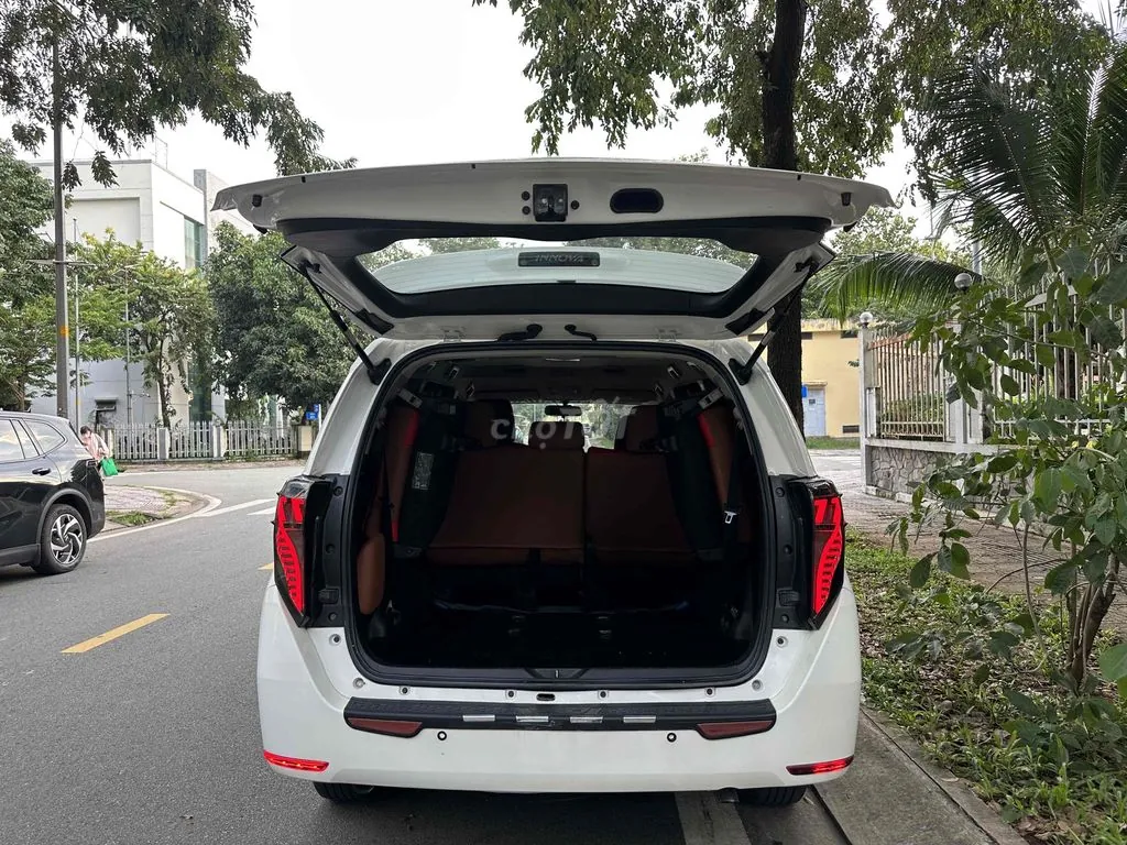 Toyota Innova 2019 photo 3