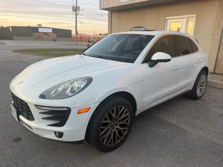 Porsche Macan