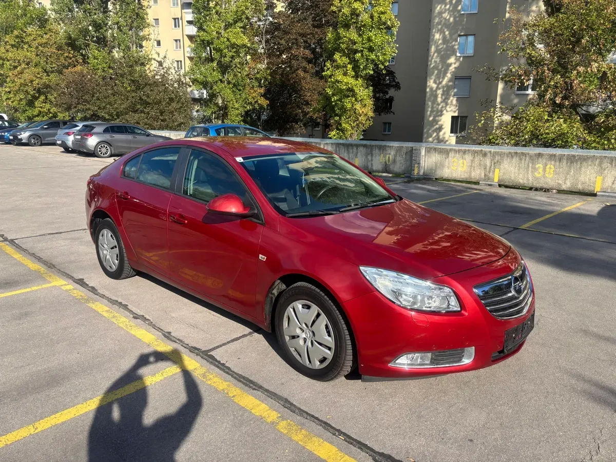 Opel Insignia 2010 photo 2