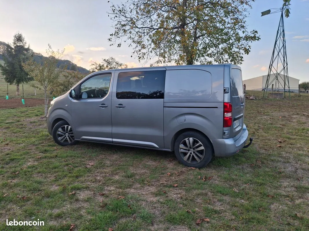 Peugeot Expert Combi 2023 photo 2