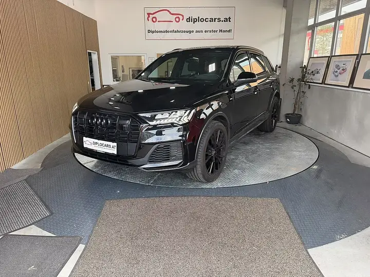 Audi Q7 2022 photo 3