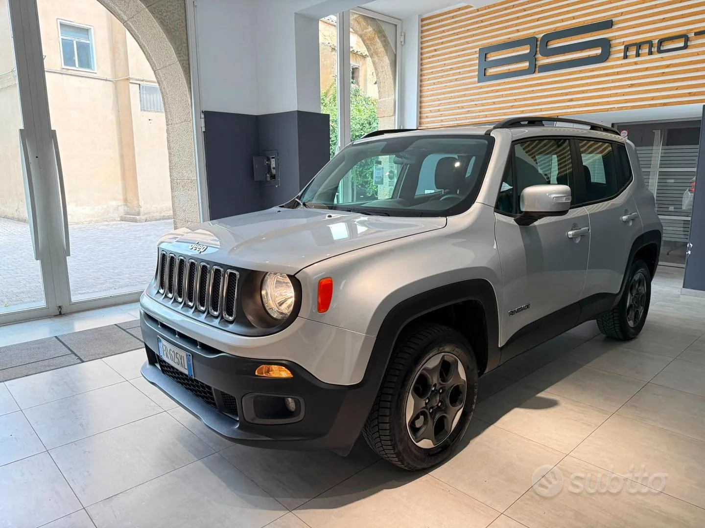 Jeep Renegade 2018 photo 2