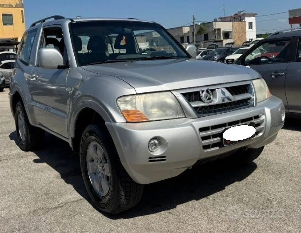 Mitsubishi Pajero 2003 photo 2