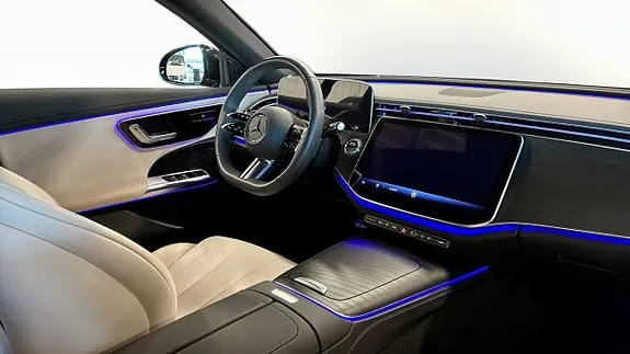 Mercedes-Benz E300 De 2026 photo 3