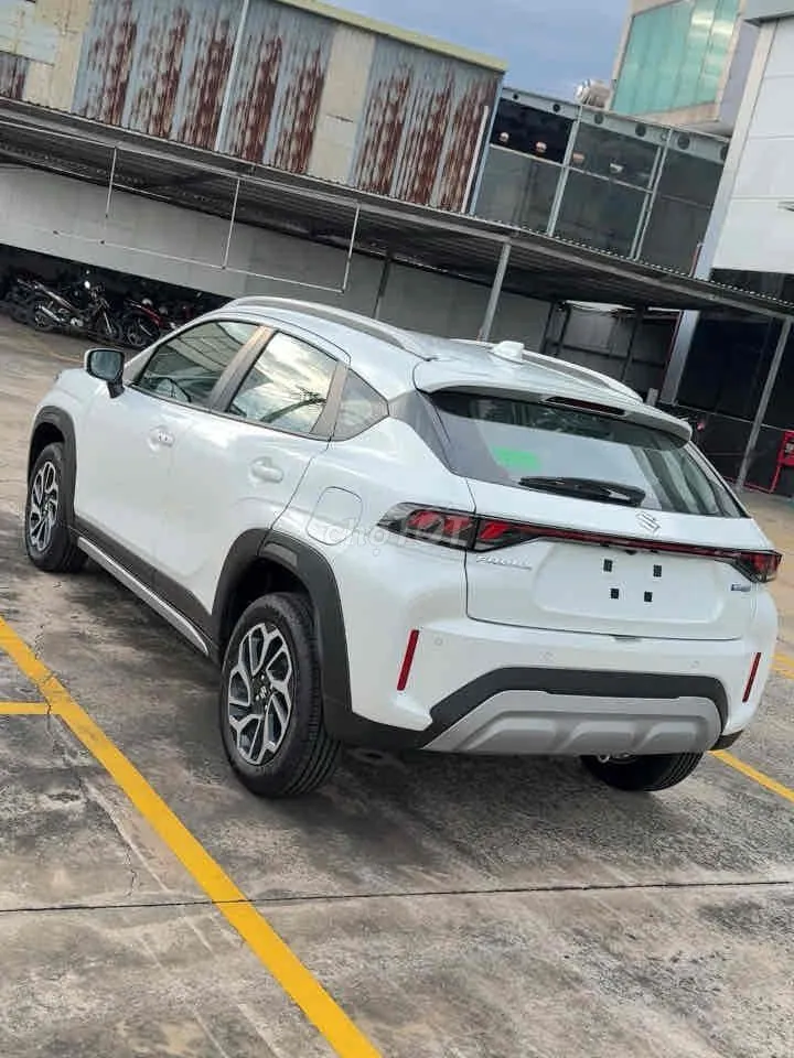 Suzuki Fronx 2025 photo 4