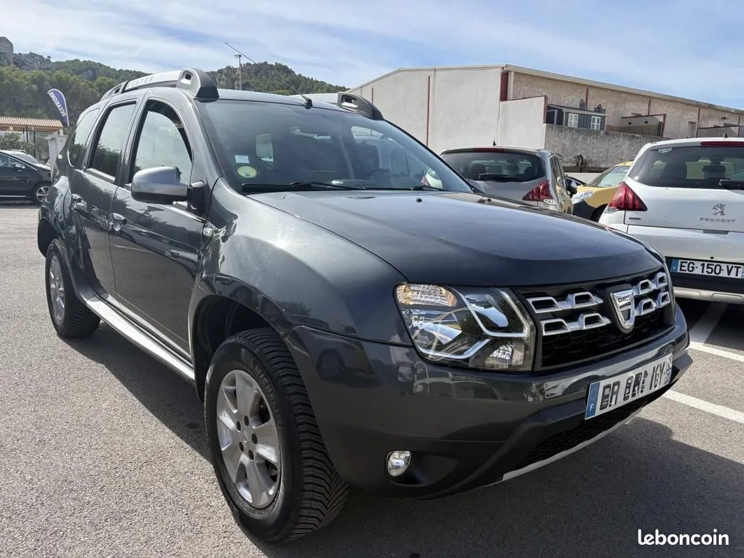 Dacia Duster 2015 photo 2