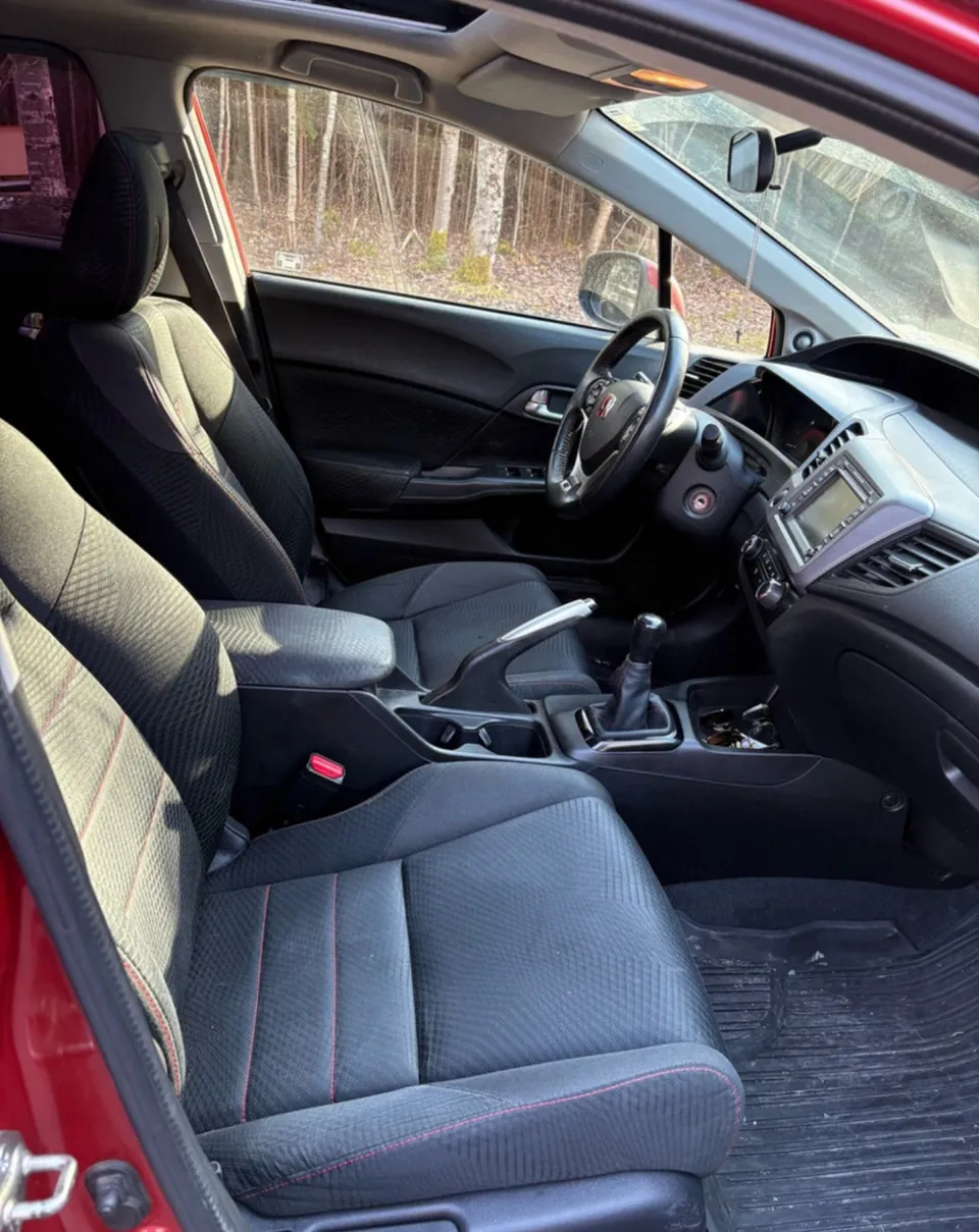 Honda Civic 2012 photo 5
